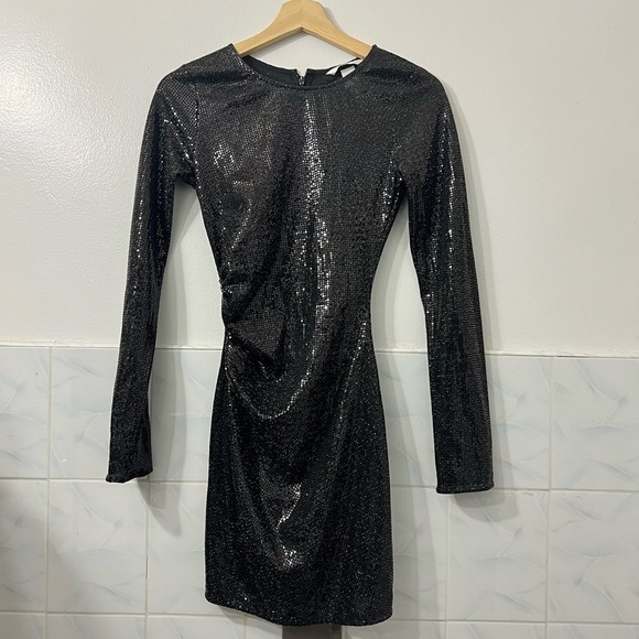 H&M Women’s XS Metallic Black Sequin Event Party Glam Witchy Bodycon Mini Dress - Picture 1 of 12